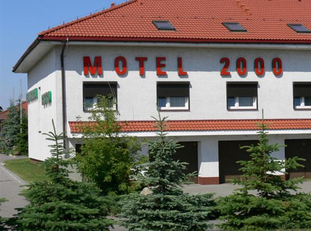 Motel 2000 Stęszew Buitenkant foto